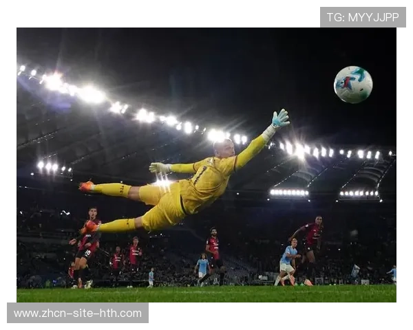 社区足球日举办，意甲球星与球迷互动